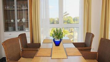 Apartment | Tempat makan