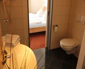 Apartment | Bathroom | Towels