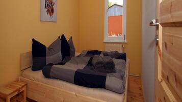 House | 3 bedrooms, individually furnished