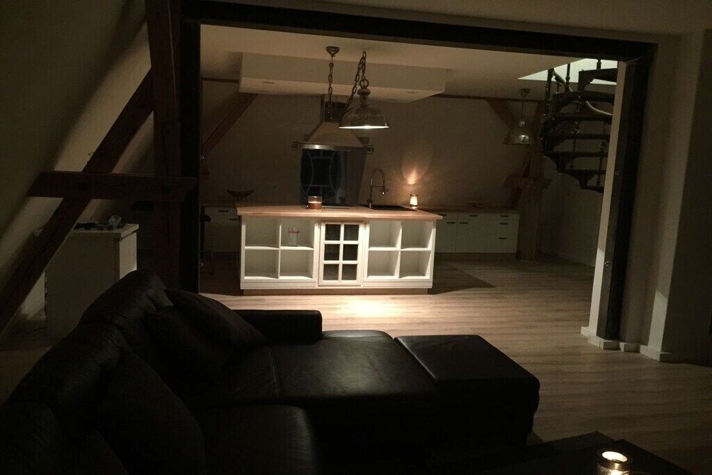 Smart TV, ping pong, stereo