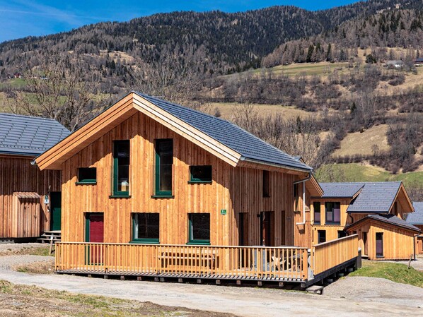 Chalet | Exterior