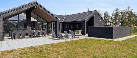 Ulkoruokailutilat