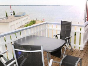 Apartment | Dining