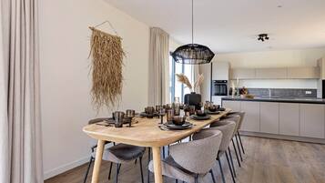 Mobile Home | Dining