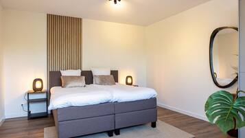 Stacaravan | 4 slaapkamers, individueel gemeubileerd