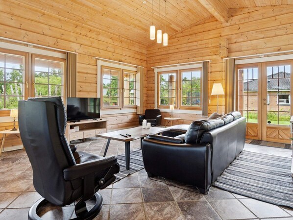 House | Living area - 5 Star Holiday Home in Hadsund (Hadsund)