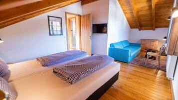 Chalet | 3 kamar tidur dan dilengkapi dengan perabotan berbeda-beda
