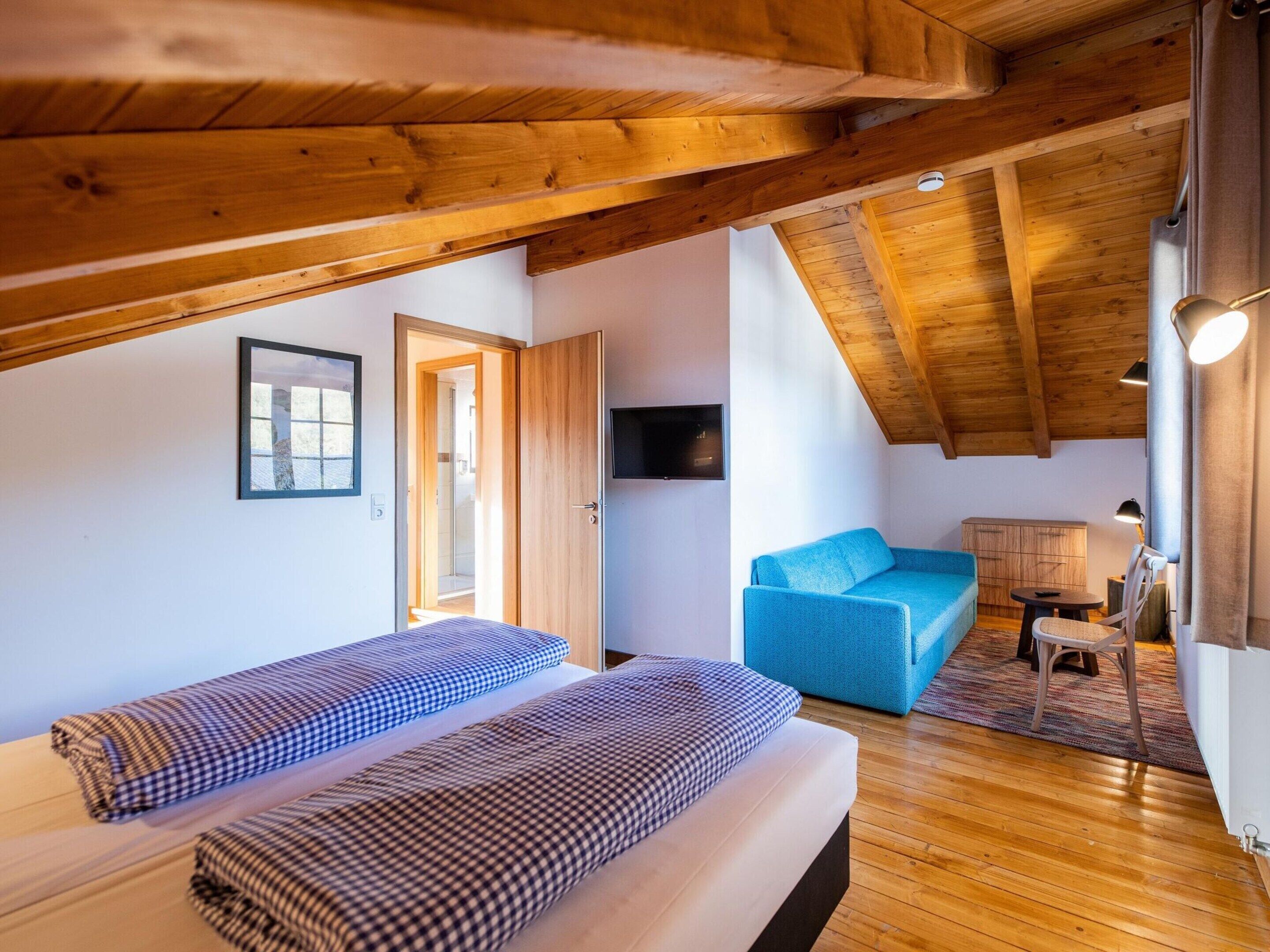 Chalet | 3 bedrooms, individually furnished, iron/ironing board