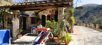 Charming Lucca Retreat