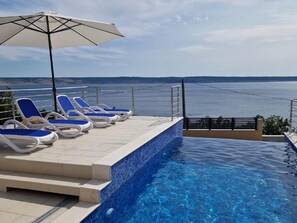 Pool - Luna Maris App1 With Swimming Pool and sea View (Starigrad)