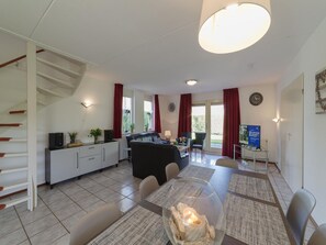 House | Dining - Spacious Holiday Home With Sauna Near Beach (Wemeldinge)