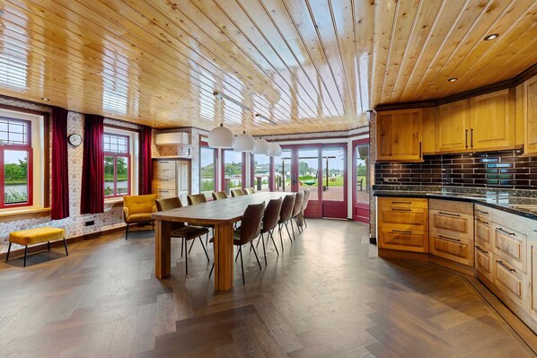 House | Living room - Detached Home in Friesland by Canal (Jistrum)