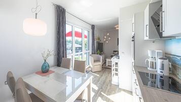 Apartment | Private kitchen | Electric kettle, toaster, highchair