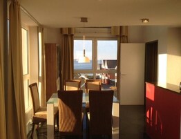 Apartment | Dining