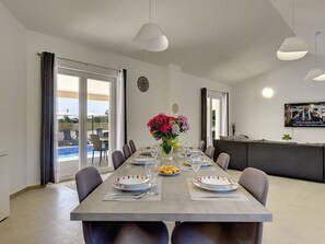 House | Tempat makan