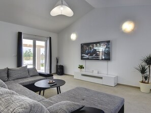 Living area - Apartment in Croatia Near the Adriatic Coast (Marcana)