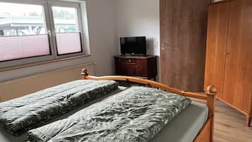 3 bedrooms, WiFi, bed sheets