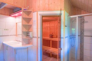 Ferienhaus | Badezimmer