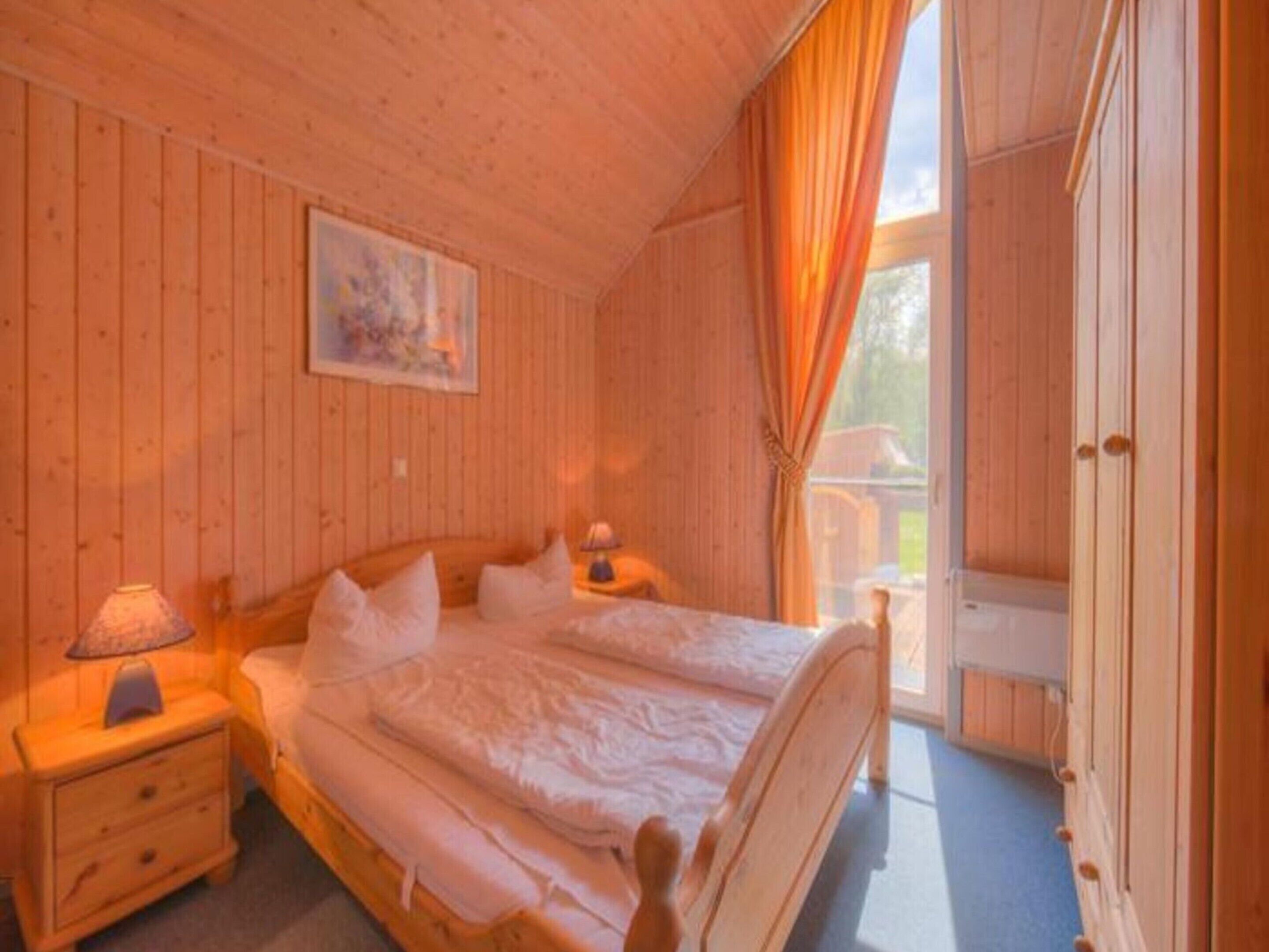 House | 3 bedrooms, individually furnished