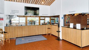 Hus | Lobby