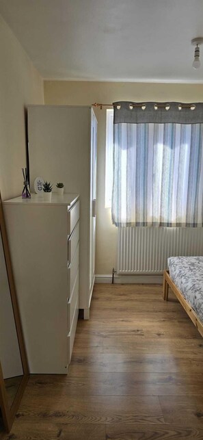 Basic Single Room | Free WiFi