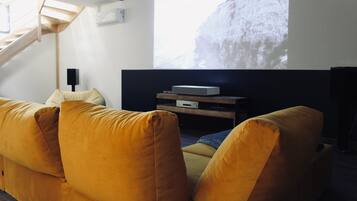 Smart TV, stereo