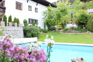 Pool - Innerhofer Vacation Apartments, west-facing balcony, shared garden and pool (Riffian)