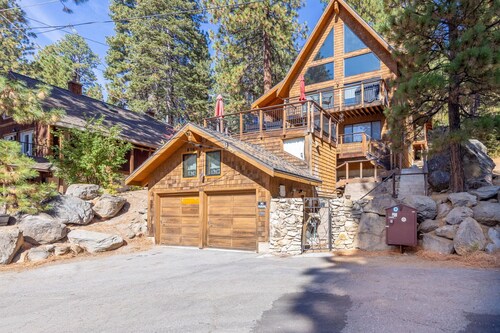 Rustic Ridge Retreat, 5 min to Kings beach