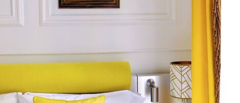 Deluxe Room | Blackout drapes, soundproofing, iron/ironing board, free WiFi