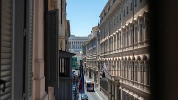 Deluxe Room, 1 Double Bed, Balcony, City View | City view