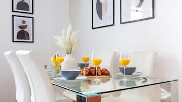 Apartment | 1 bedroom, iron/ironing board, travel cot, free WiFi