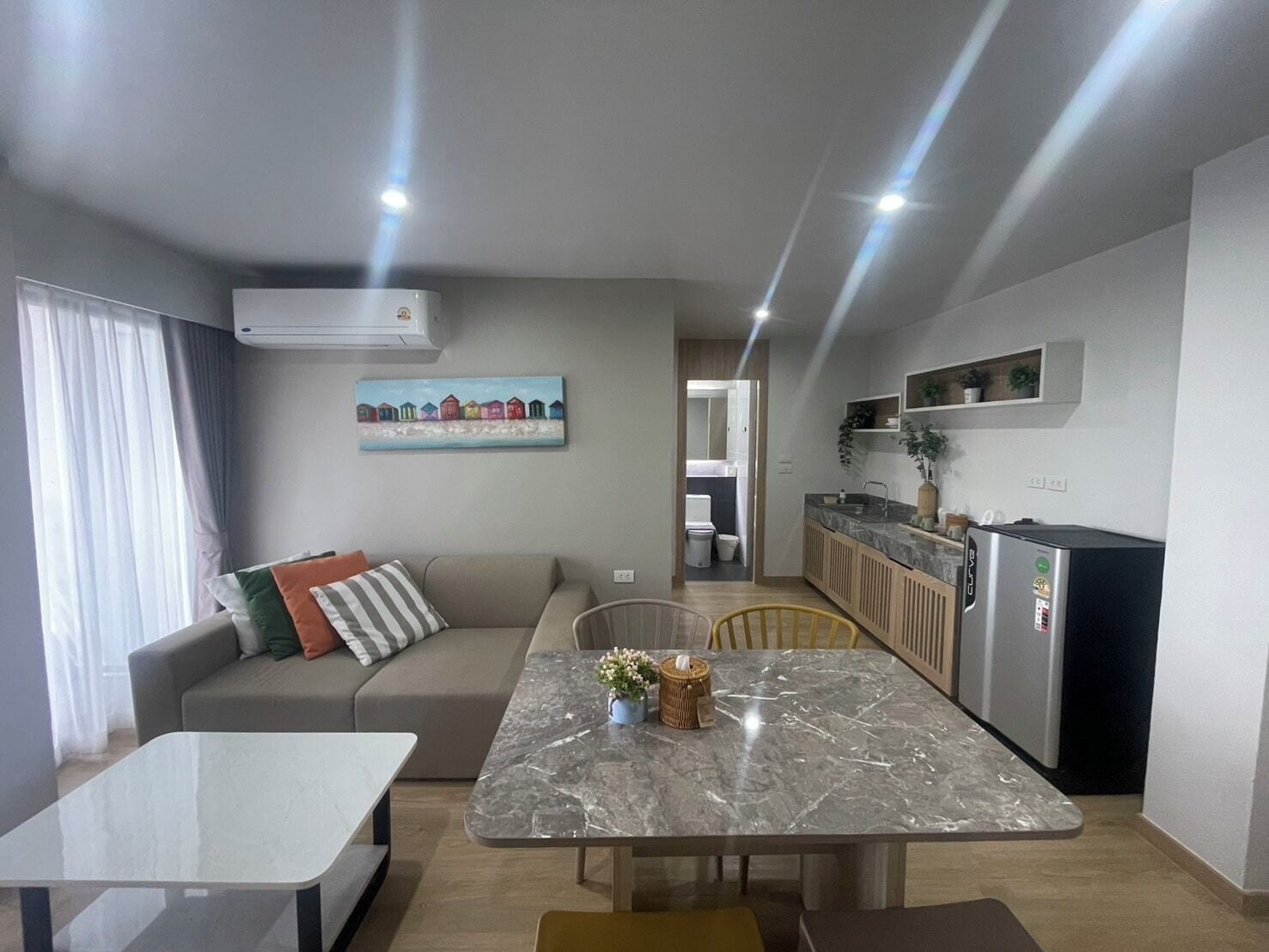 Family Suite | Bộ đồ giường cao cấp, nệm Select Comfort, trang trí khác biệt 