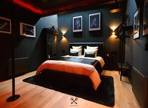 1 slaapkamer, een strijkplank/strijkijzer, gratis wifi, beddengoed