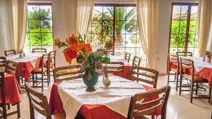 Restaurant - Iliessa Beach Hotel (Zakynthos)