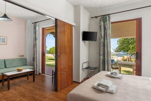 Free cribs/infant beds, free WiFi, bed sheets