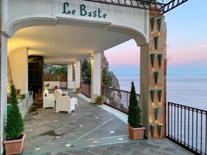 Terrace/patio - VILLA LE BASTE (Furore)