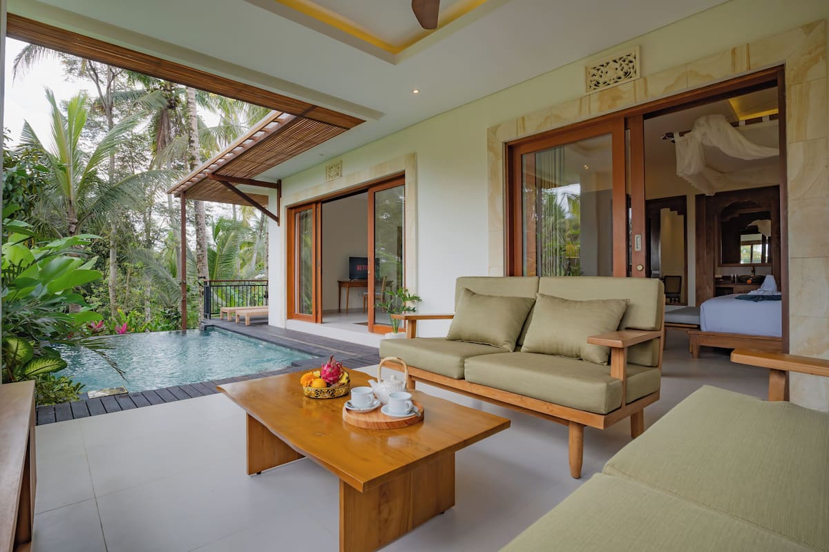 Comfort Villa, 2 Bedrooms, Pool View | Courtyard view