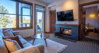 Lakeside Suite with Mountain View & Resort