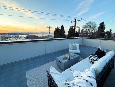Hilltop Home w/ HotTub+Rooftop+Water+Stadium Views