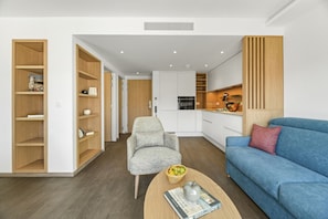 Comfort Apartment, 1 Bedroom, Terrace, Garden View | Living area