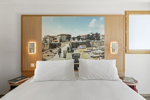 2 bedrooms, premium bedding, in-room safe, blackout curtains