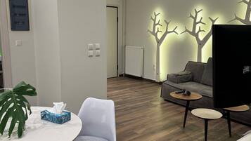 Lyxlägenhet - utsikt mot staden | 2 sovrum, sängtillbehör av högsta kvalitet och duntäcken