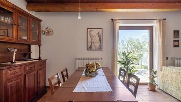 In-room dining