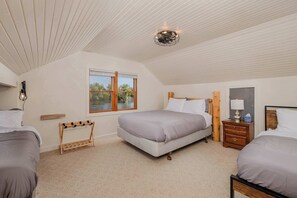 5 chambres, fer et planche à repasser, Wi-Fi, draps fournis