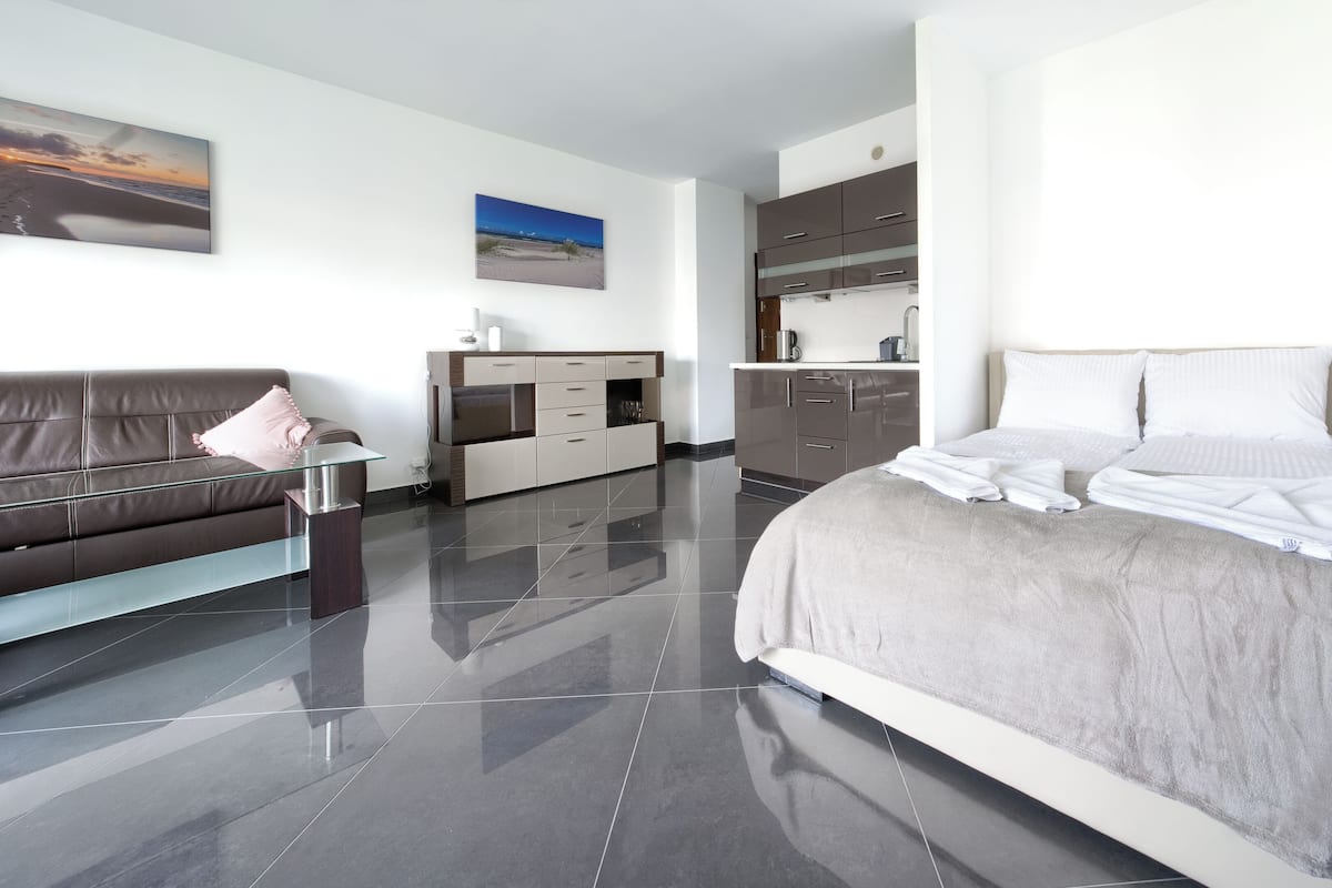 Apartament (20C) | Khu phòng khách | TV màn hình phẳng