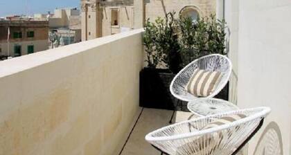 The King George Village Boutique Living