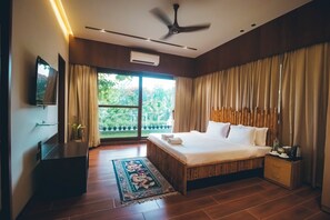 Luxury Room, Sea View - Red River Bungalow (Tezpur)
