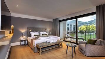 Superior-Suite, Gartenblick | Italienische Bettbezüge von Frette, hochwertige Bettwaren