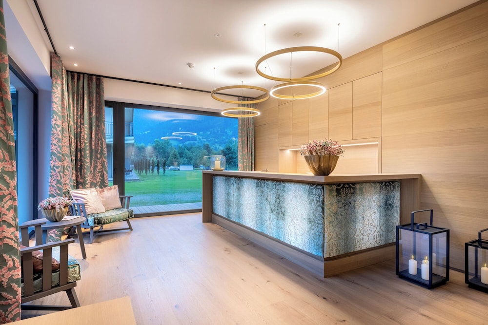 Dolomitengolf Suites by null