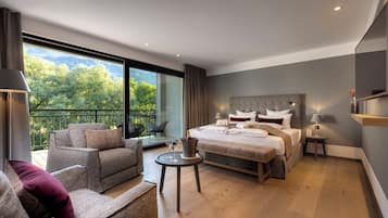 Junior-Suite, zum Garten hin | Italienische BettbezĂŒge von Frette, hochwertige Bettwaren